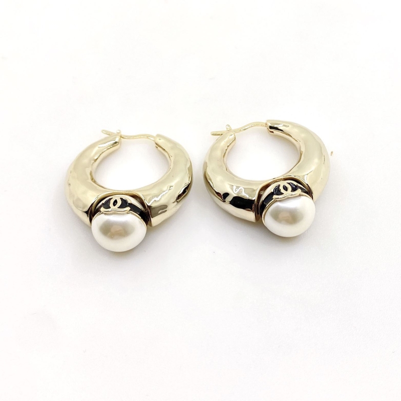 Ch**el earrings